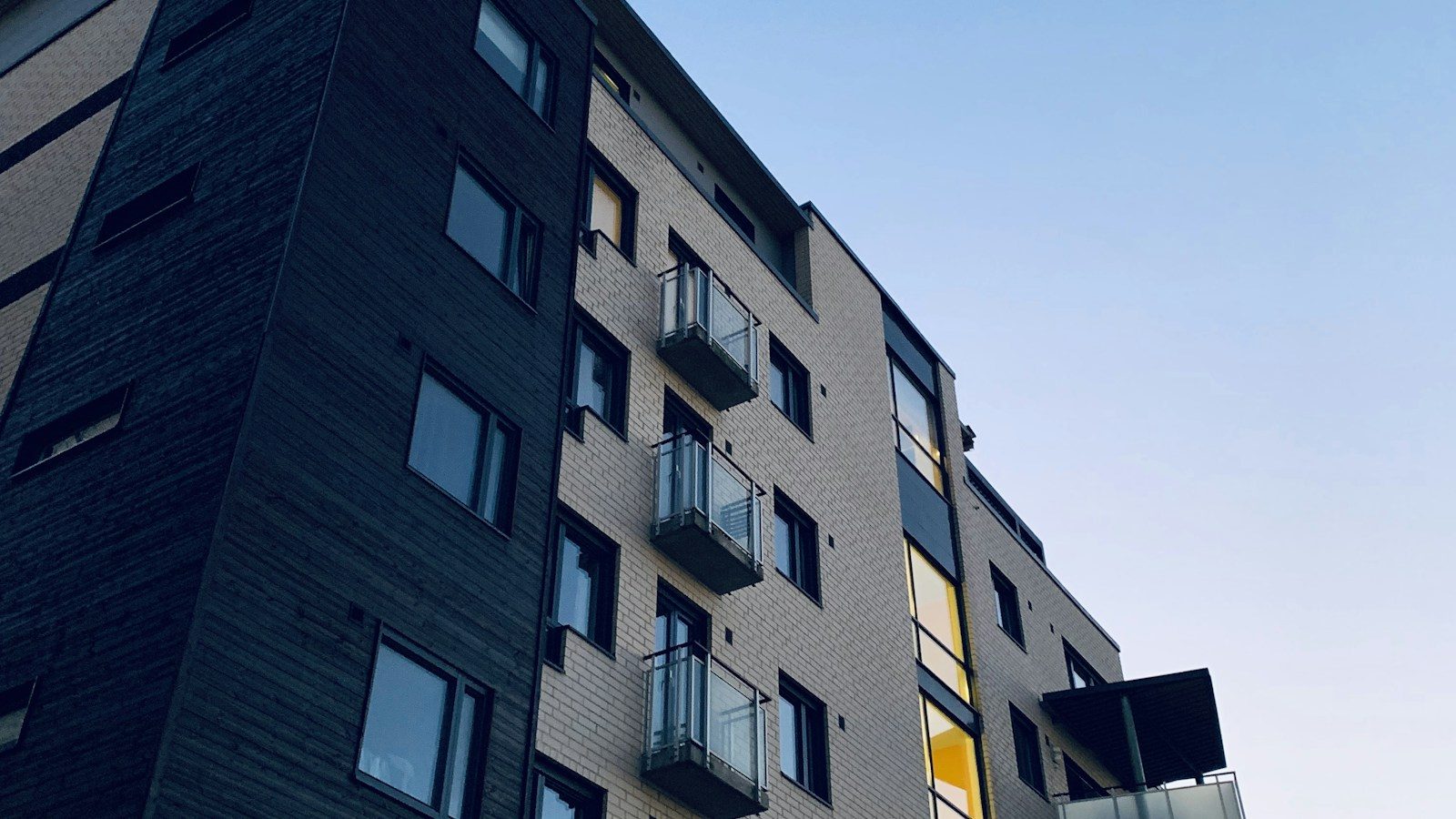 Investment property building for Tampa Bay real estate investors