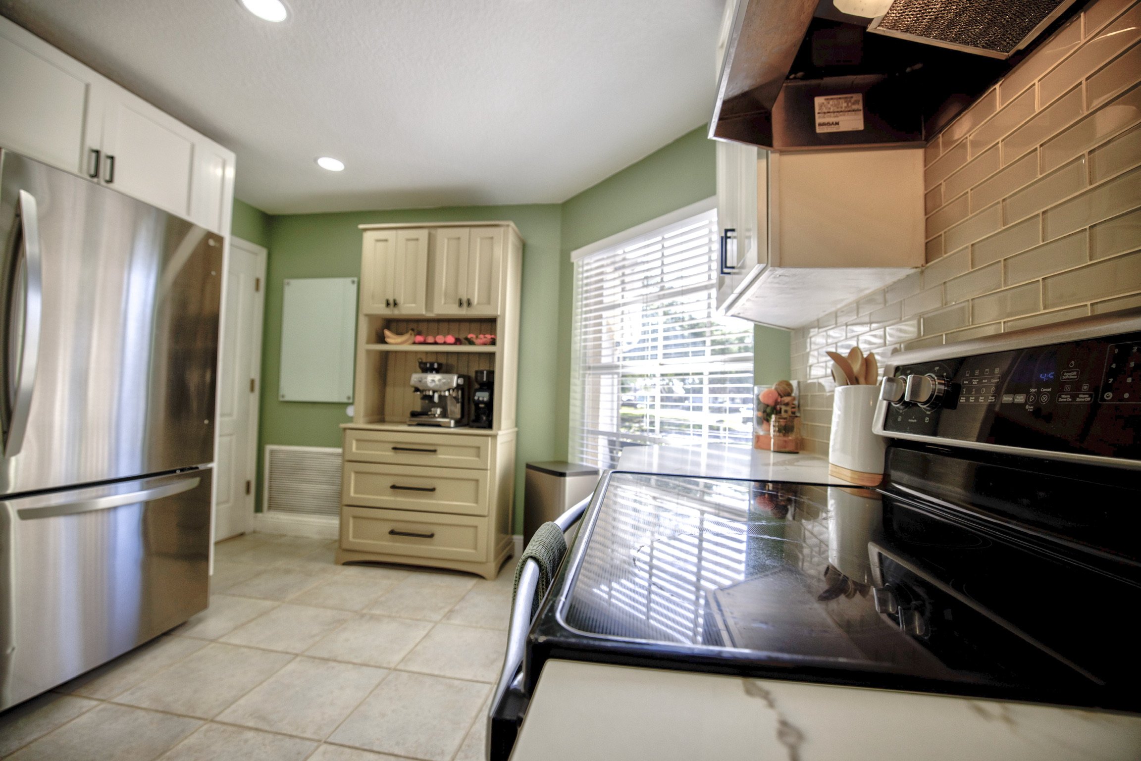 1932 Kettler Drive — kettler-07-from-photo-07.jpg 1932 Kettler Drive, Lutz FL — interior/exterior photo