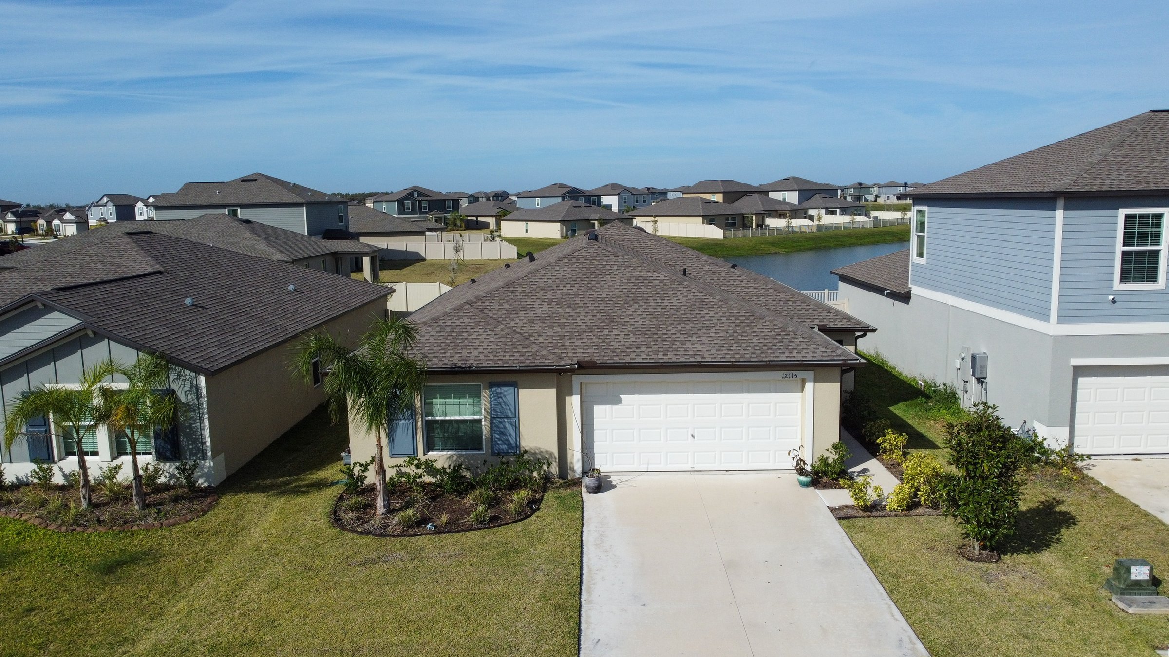 12115 Smoky Emerald Ter — smoky-emerald-02-from-photo-02.jpg 12115 Smoky Emerald Ter, Parrish FL — sold single-family home (photo 02)