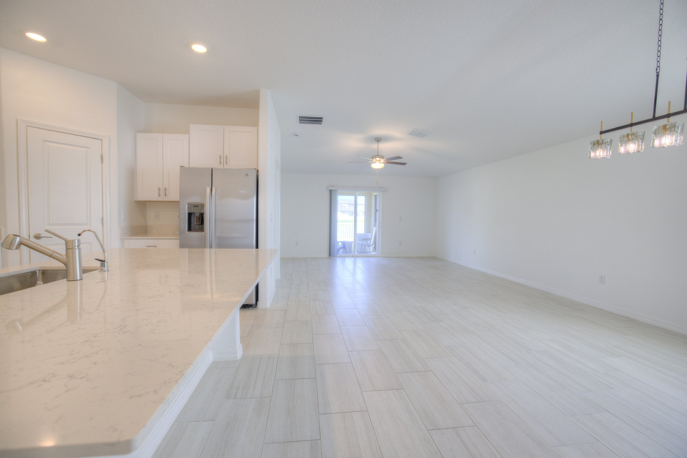 12115 Smoky Emerald Ter — smoky-emerald-05-from-photo-05.jpg 12115 Smoky Emerald Ter, Parrish FL — sold single-family home (photo 05)