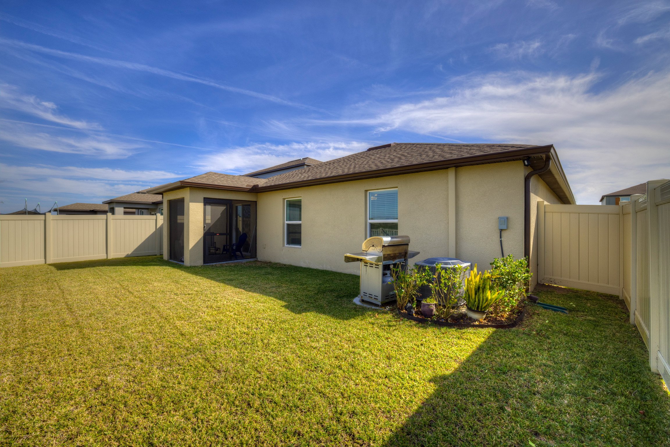 12115 Smoky Emerald Ter — smoky-emerald-38-from-photo-40.jpg 12115 Smoky Emerald Ter, Parrish FL — sold single-family home (photo 40)